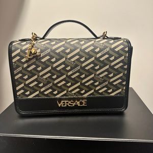 Versace Le Greca Signature Shoulder Bag